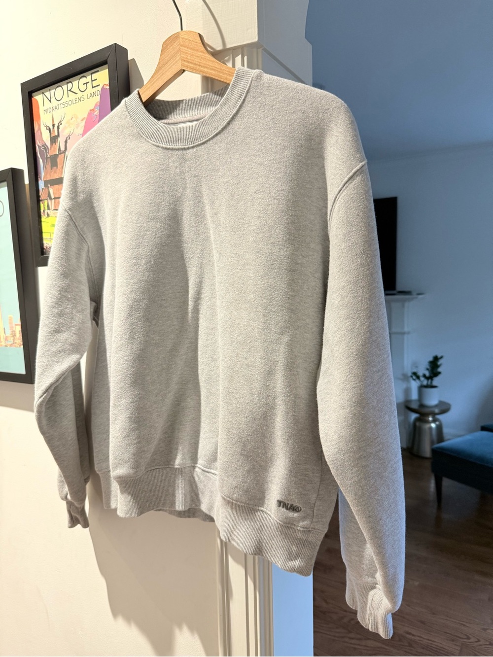 Womens TNA Light Grey Crewneck Sweater - Cozy Fleece